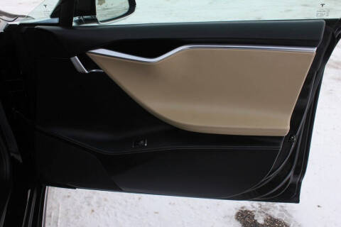 2016 Tesla Model S P85D