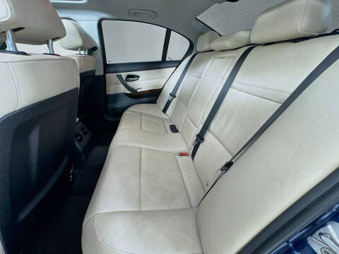 2011 BMW 3 Series 328i