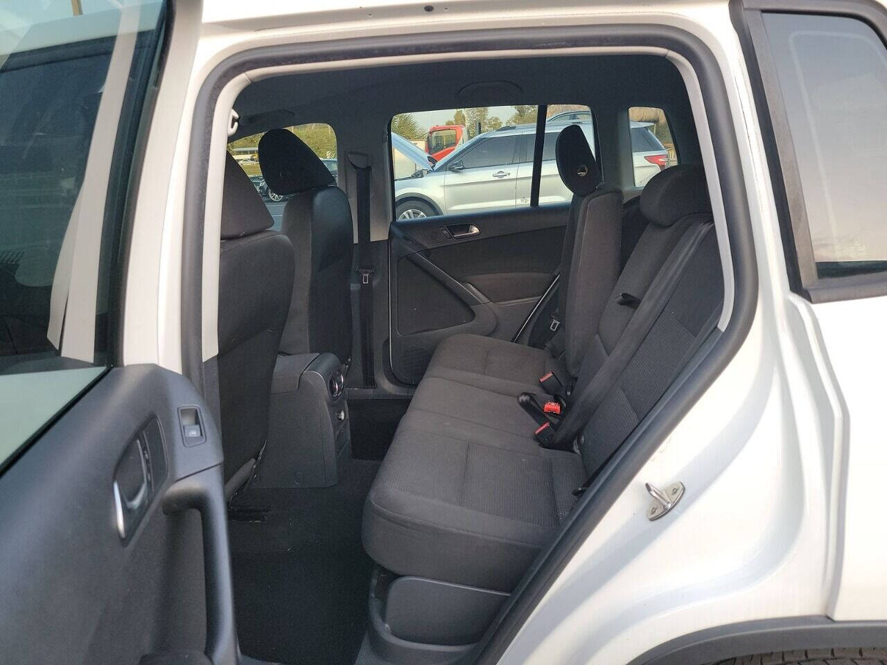 2013 VOLKSWAGEN Tiguan SUV / Crossover - $5,495