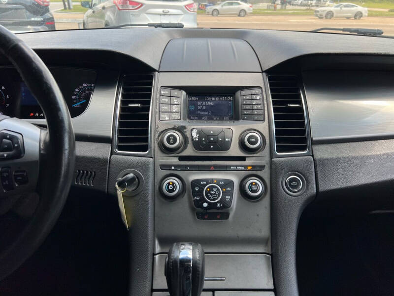 2014 Ford Taurus SEL