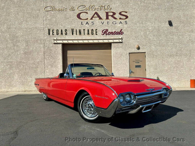 1962 Ford Thunderbird