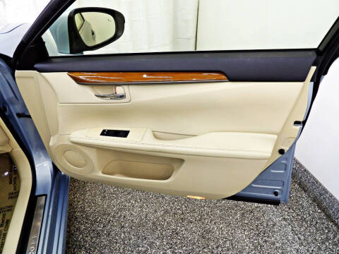 2013 Lexus ES 300h