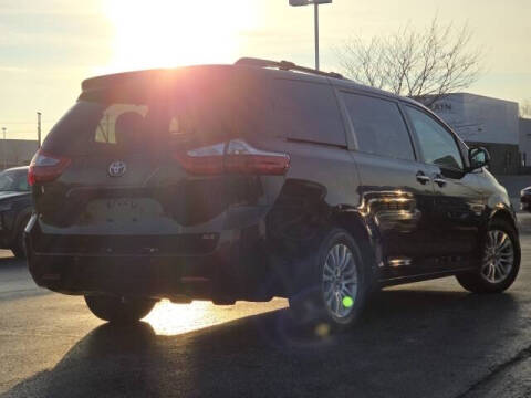 2015 Toyota Sienna XLE 8-Passenger