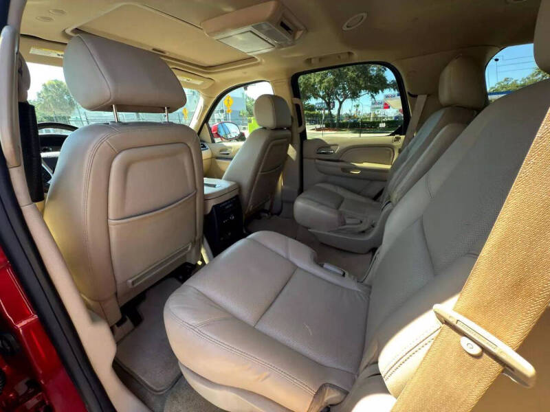 2012 Cadillac Escalade Premium