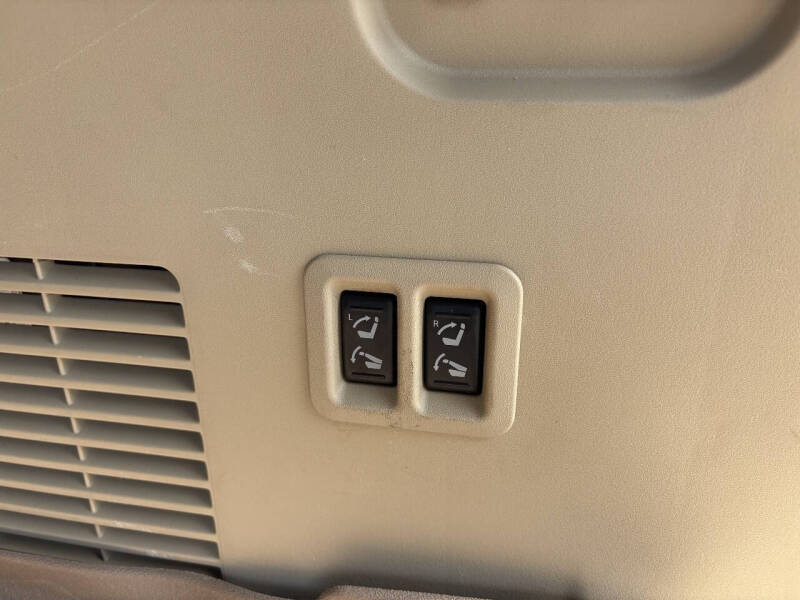 2012 Nissan Armada Platinum