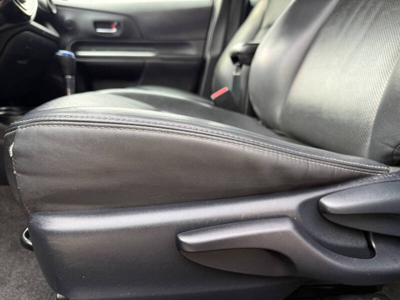 2018 Toyota Prius c Four