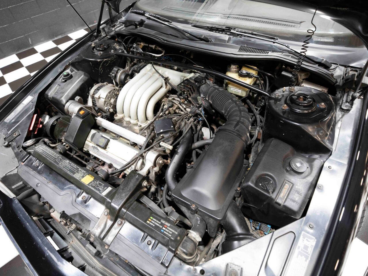 1992 Cadillac Allante 4
