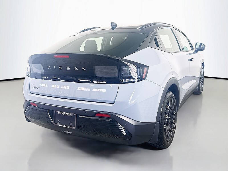 2026 Nissan LEAF Platinum+