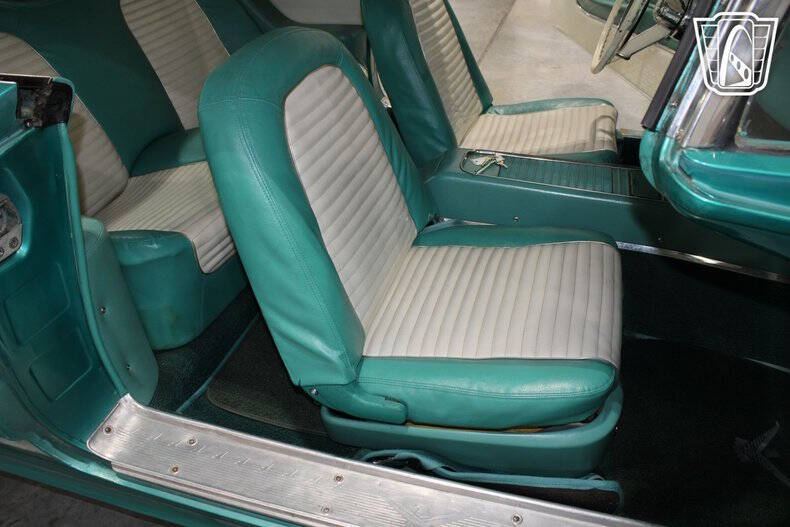 1958 Ford Thunderbird