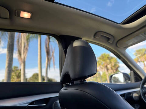 2019 Infiniti QX50 Essential