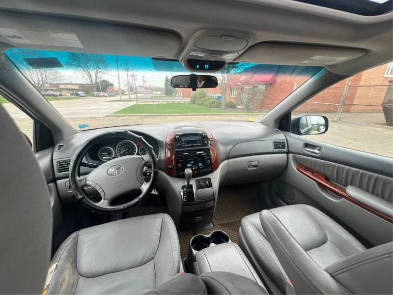 2005 Toyota Sienna