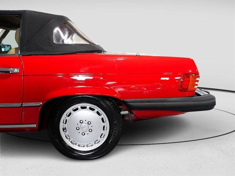 1989 Mercedes-Benz 560-Class 9