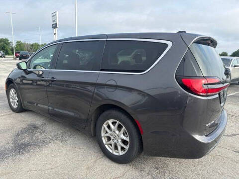 2023 Chrysler Pacifica Touring L