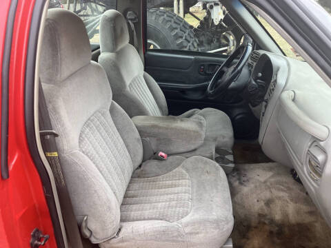 2000 Chevrolet S-10 LS Xtreme