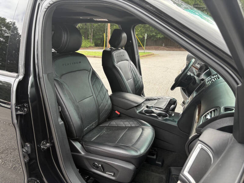 2017 Ford Explorer Platinum