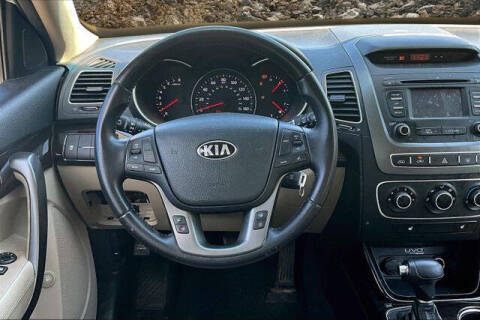 2015 Kia Sorento LX