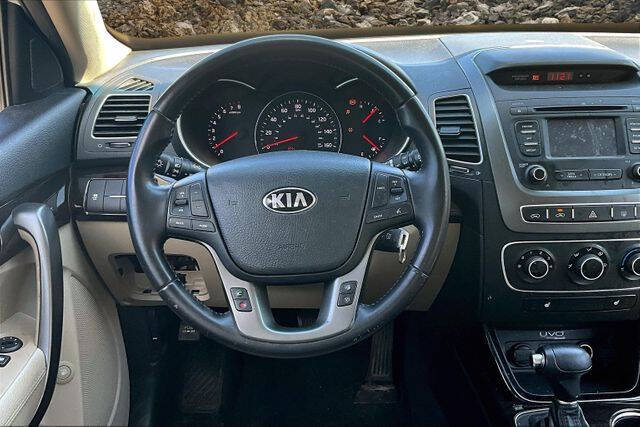 2015 Kia Sorento LX