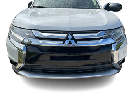 2016 Mitsubishi Outlander ES