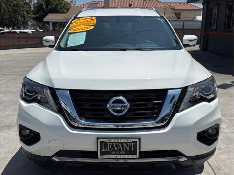 2020 Nissan Pathfinder SL