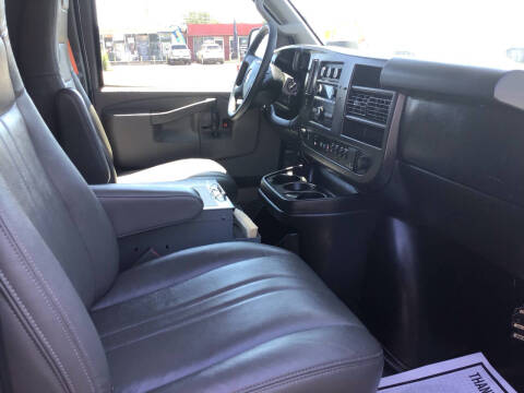 2017 Chevrolet Express 2500