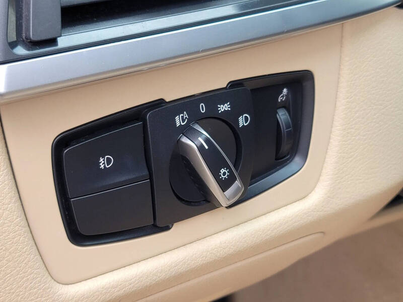 2015 BMW 3 Series 328i