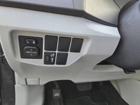 2014 Toyota Prius Four