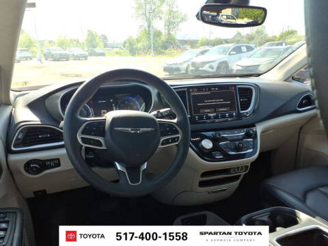 2023 Chrysler Pacifica Touring L