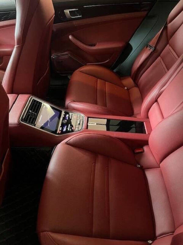 2021 Porsche Panamera