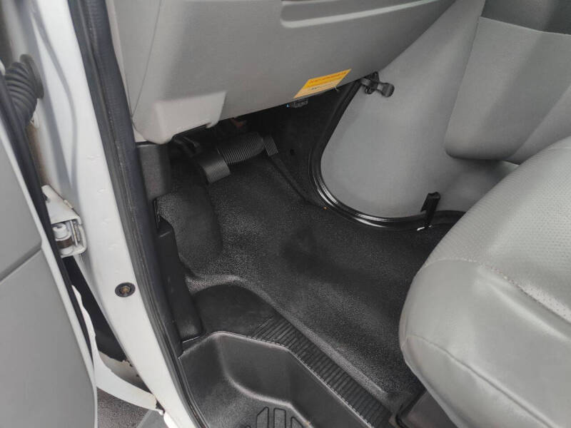 2011 Ford E-Series E-350 SD