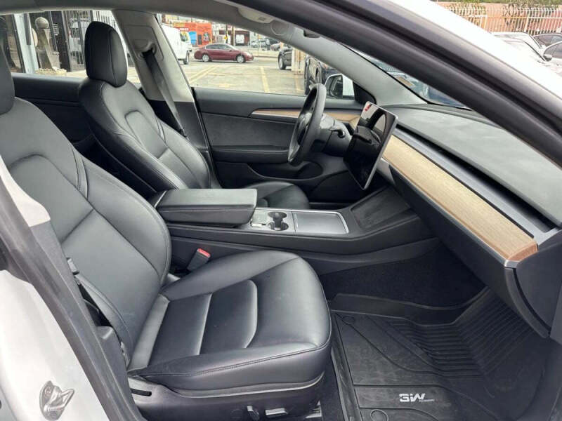 2021 Tesla Model 3 Standard Range Plus