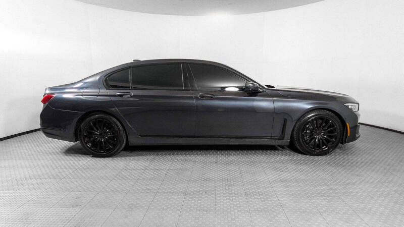 2020 BMW 7 Series 740i
