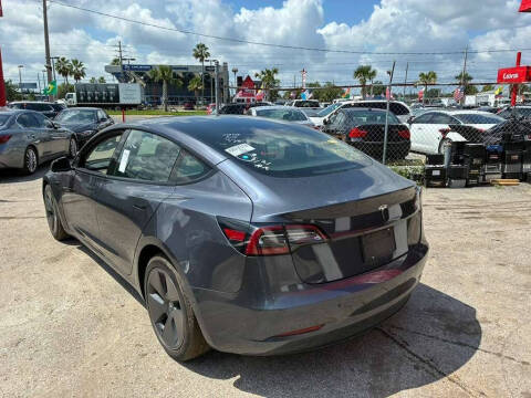 2021 Tesla Model 3 Standard Range Plus