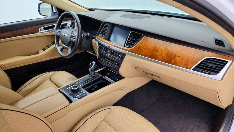 2017 Genesis G80