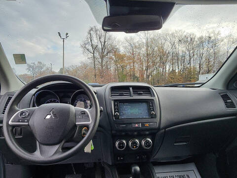 2023 Mitsubishi Outlander Sport ES