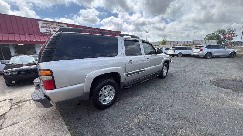 2004 Chevrolet Suburban