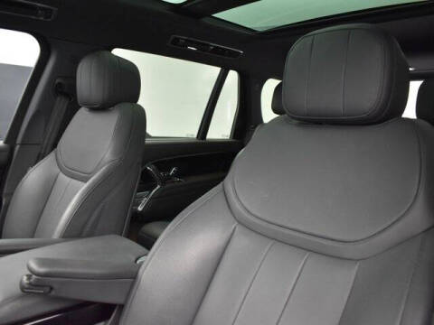 2023 Land Rover Range Rover P400 SE LWB