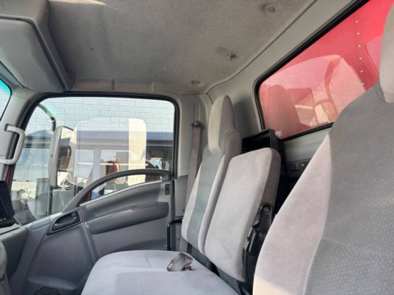 2018 Isuzu NQR Reefer Van