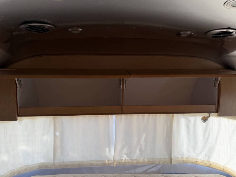 2016 Airstream 25FB
