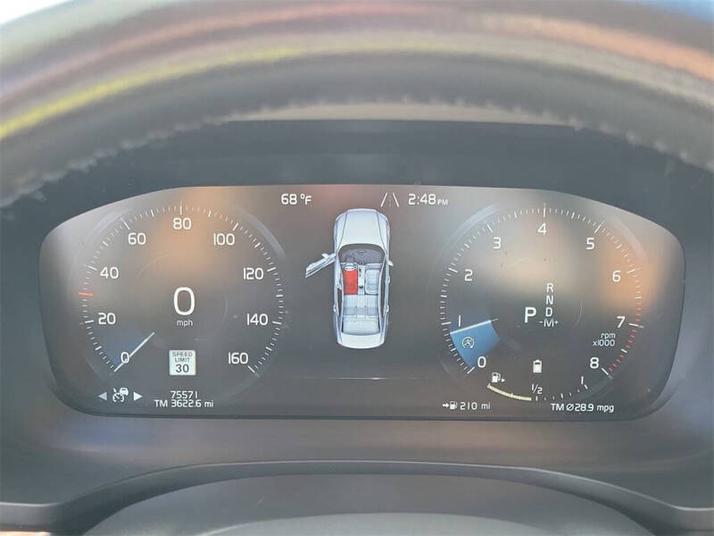 2022 Volvo S60 B5 Momentum