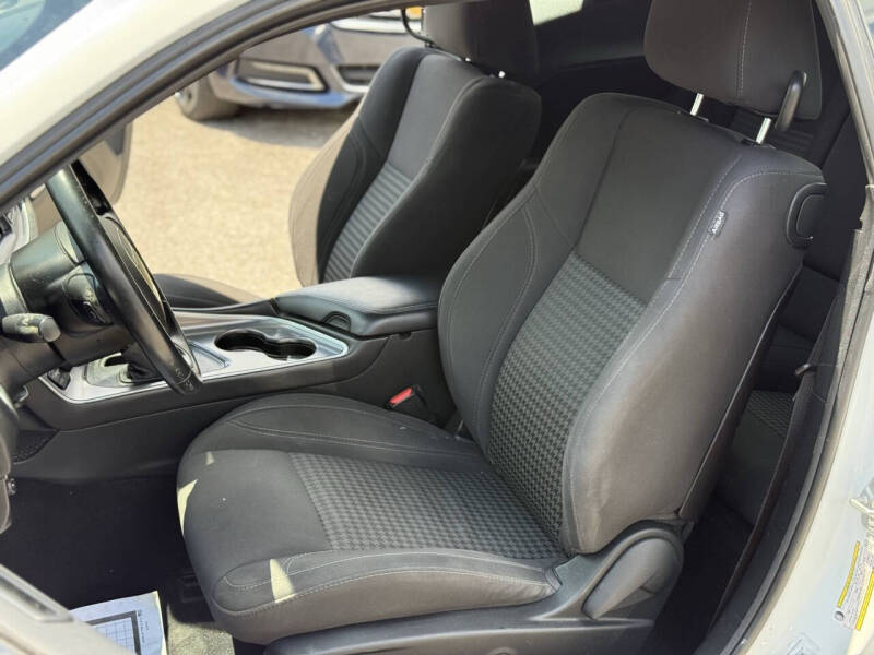 2019 Dodge Challenger SXT