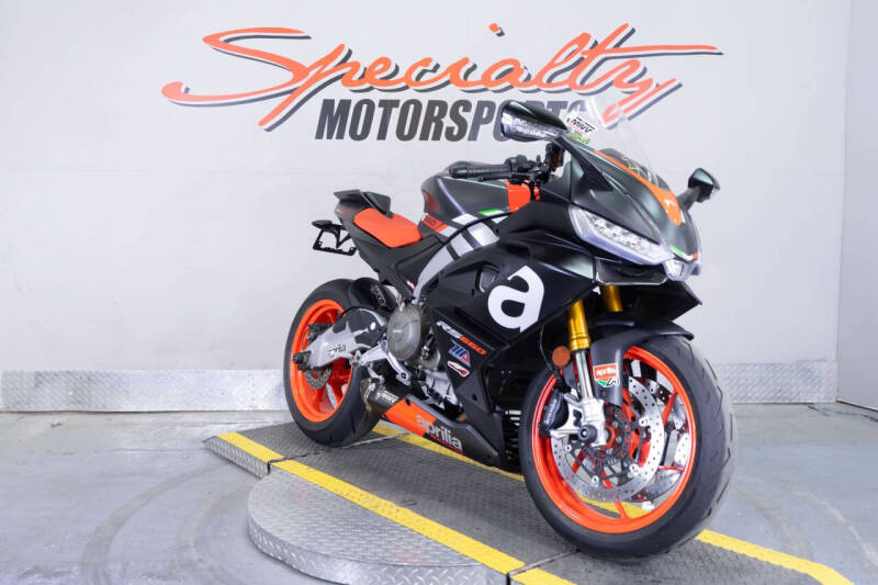 2021 Aprilia RS 660