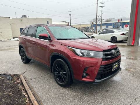 2019 Toyota Highlander for sale at Rosedale Auto Sales Incorporated in Kansas City KS