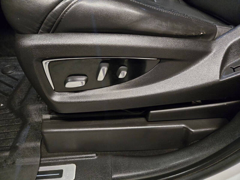 2018 Cadillac Escalade ESV Luxury