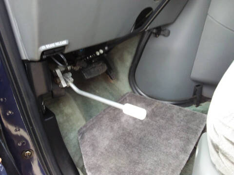 2005 Ford E-Series E-250 SD