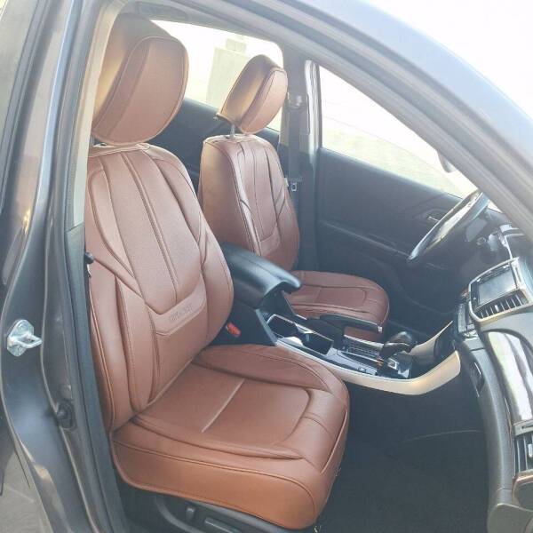 2017 Honda Accord Hybrid Touring