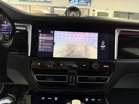 2023 Porsche Macan