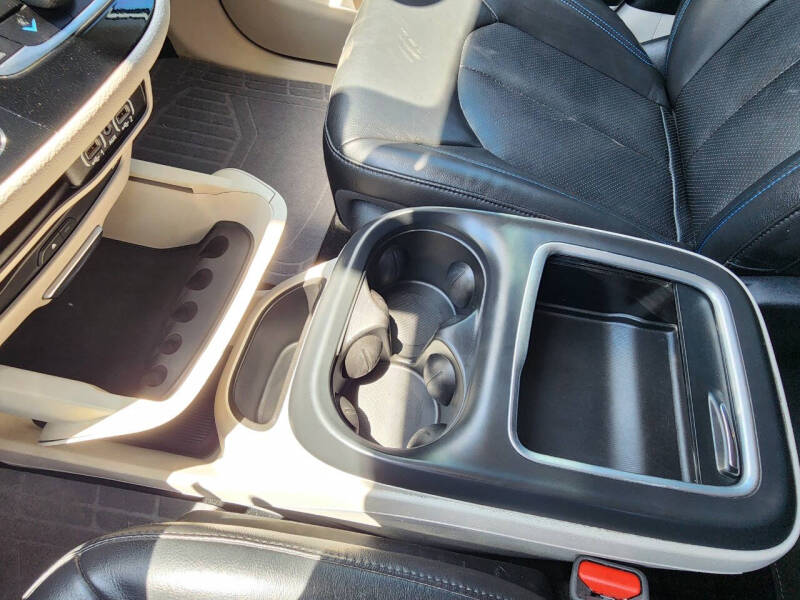 2021 Chrysler Pacifica Touring L