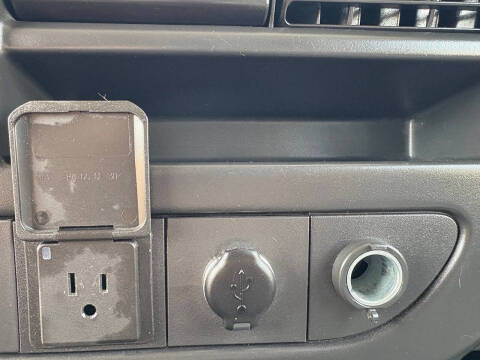 2016 GMC Savana 3500