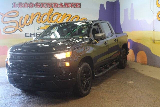 Used 2023 Chevrolet Silverado 1500 Custom with VIN 1GCPDBEK9PZ114643 for sale in Grand Ledge, MI