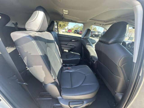 2021 Toyota Highlander Hybrid XLE